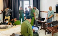 Lưu hành tiền giả, 2 đối tượng bị khởi tố