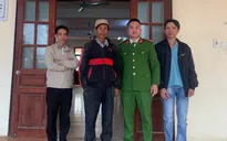 Hà Nội: Công an xã giúp người đàn ông đi lạc 40 km trở về nhà
