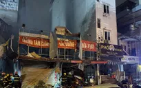 Vụ cháy nổ cửa hàng xe máy ở Hà Nội là do nổ bình gas khi ăn lẩu