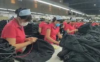 Công đoàn hỗ trợ công nhân mất việc, giảm việc