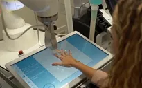 Robot siêu âm giúp phát hiện sớm bệnh viêm khớp