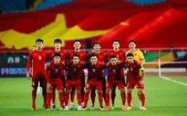 Thủ tướng Phạm Minh Chính xuống sân chúc mừng ĐT Việt Nam