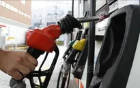 Nhật Bản trợ giá xăng dầu để bình ổn thị trường