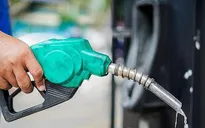 Đề xuất cho doanh nghiệp linh động điều chỉnh giá xăng dầu khi vượt ngưỡng