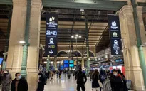 Pháp: Cảnh sát hạ gục đối tượng tấn công bằng dao tại nhà ga Paris