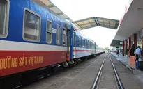 Trẻ em được miễn, giảm giá vé tàu Tết Quý Mão