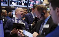 Căng thẳng Nga - Ukraine hạ nhiệt, Dow Jones tăng 400 điểm