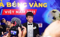Hoàng Đức nhận Quả bóng Vàng Việt Nam 2021