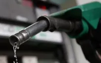 Doanh nghiệp xăng dầu đồng loạt kêu lỗ