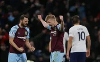 Tottenham thất bại trước Burnley trong trận đấu bù Ngoại hạng Anh