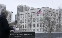 Mỹ sơ tán toàn bộ nhân viên ngoại giao khỏi Ukraine
