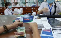 TP Hồ Chí Minh: Nhiều người tìm mua thuốc điều trị COVID-19