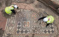 Phát hiện bức tranh khảm thời La Mã lớn nhất trong 50 năm qua ở London