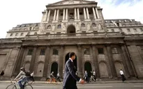 BoE: Cần kiềm chế tăng lương để kiểm soát lạm phát