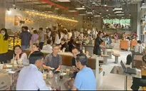 Hàng quán phục vụ xuyên Tết giữ nguyên giá, không phụ thu