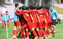 "Chắc em và đồng đội sẽ về ôm nhau để khóc!"