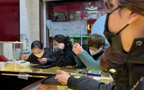 Khách mua vàng tăng mạnh trước ngày vía Thần Tài
