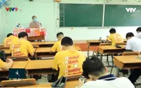 Số học sinh mắc Covid-19 tăng cao, TP.HCM nỗ lực dạy và học trực tiếp