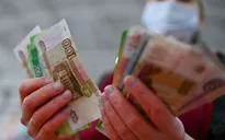 Tỷ giá biến động liên tục, doanh nghiệp tại Nga như "ngồi trên đống lửa"
