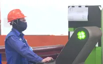 F1 đi làm giải quyết tình trạng thiếu lao động cho các nhà máy