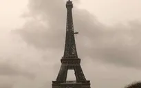 Tháp Eiffel tăng chiều cao thêm 6 mét