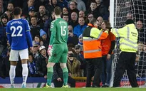 Nguyên nhân trận Everton - Newcastle bù giờ tới 14 phút
