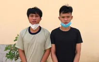 Đem bình xịt hơi cay đi cướp tài sản