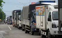 Doanh nghiệp vận tải gặp khó vì “phí chồng phí”