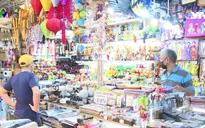 Tiểu thương chợ Bến Thành ngóng khách du lịch