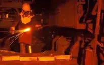 Giá Niken "rung lắc" dữ dội khiến thị trường xe điện lo ngại