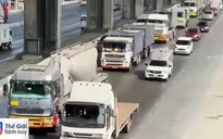 Thái Lan khẩn cấp hỗ trợ giảm thuế, phí cho người dân