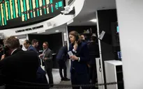 Hàng hóa Nga không bị loại khỏi sàn giao dịch kim loại London