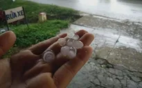 Xuất hiện mưa đá đầu mùa ở huyện A Lưới (Thừa Thiên-Huế)