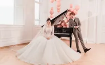 MC Hồng Phúc và diễn viên Quỳnh Phượng kỉ niệm 23 năm yêu và cưới