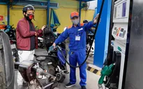 Giá xăng tăng kỷ lục: Đề nghị Bộ Tài chính tính lại công thức giá cơ sở