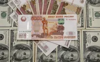 Đồng Ruble tiếp tục rớt giá