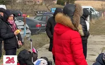 Nhiều bà con người Việt tại Ukraine tha thiết được trở về quê hương