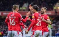 Nottingham Forest vào tứ kết FA Cup