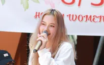 Sinh viên mở show ca nhạc độc đáo tại sân trường tôn vinh phái đẹp
