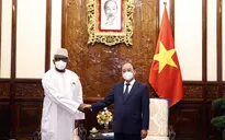 Chủ tịch nước Nguyễn Xuân Phúc tiếp các Đại sứ trình Quốc thư