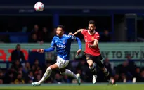Man Utd và Arsenal cùng nhận thất bại, mục tiêu top 4 xa dần