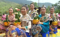 Vui Tết Bunpimay vùng biên giới Việt - Lào
