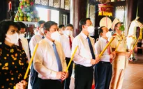 Lãnh đạo Thành phố Hồ Chí Minh và hàng ngàn người dâng hương Giỗ Tổ Hùng Vương