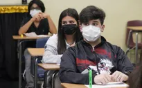 Các trường đại học Mỹ tái áp dụng quy định phòng dịch