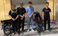 Ngăn chặn đoàn đua xe sau trận giao hữu của U23 Việt Nam