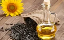 Các siêu thị tại Anh hạn chế lượng dầu ăn được mua
