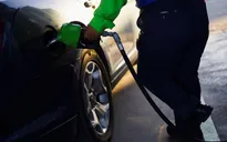 Mexico đình chỉ trợ giá nhiên liệu khi các tài xế Mỹ vượt biên mua xăng dầu giá rẻ