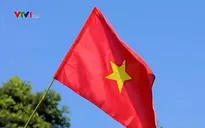 Cờ Tổ quốc tung bay nơi buôn làng biên giới