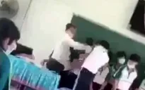 Giáo viên đánh, xúc phạm danh dự học sinh có thể bị xử lý thế nào?