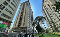 Hà Nội: Nam sinh lớp 8 rơi từ tầng 18 chung cư tử vong
